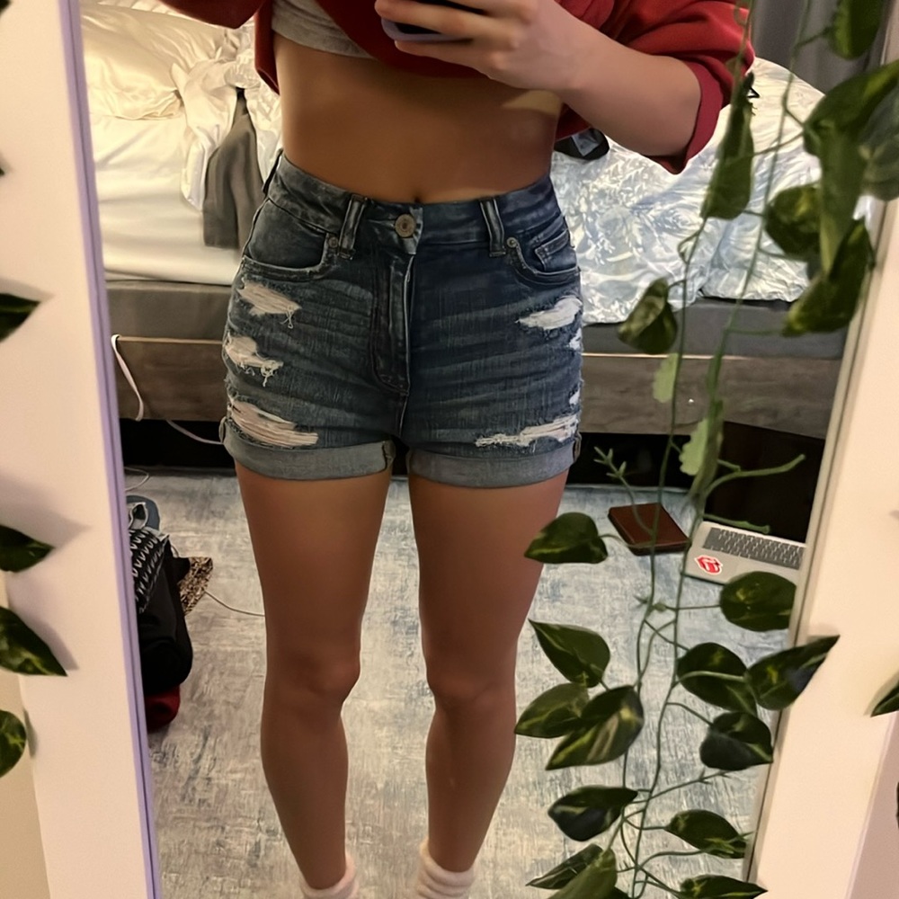 American Eagle women’s shorts